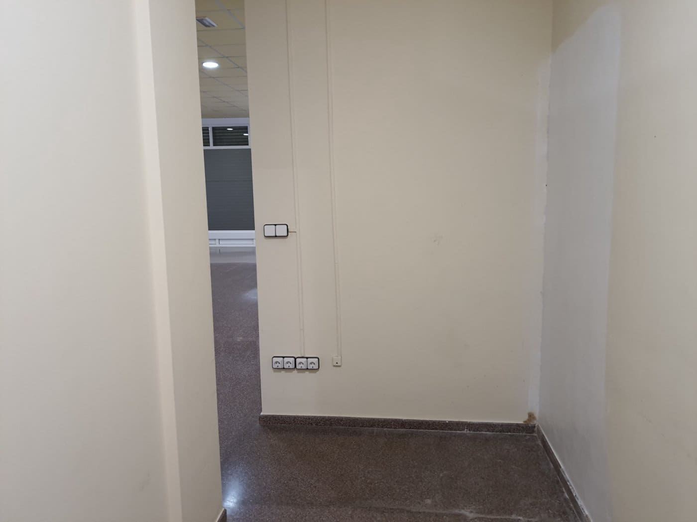 Commerciale da affittare in Novelda - 350 € (Rif: 7975863)