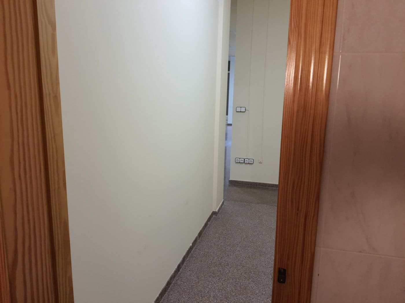 Commerciale da affittare in Novelda - 350 € (Rif: 7975863)