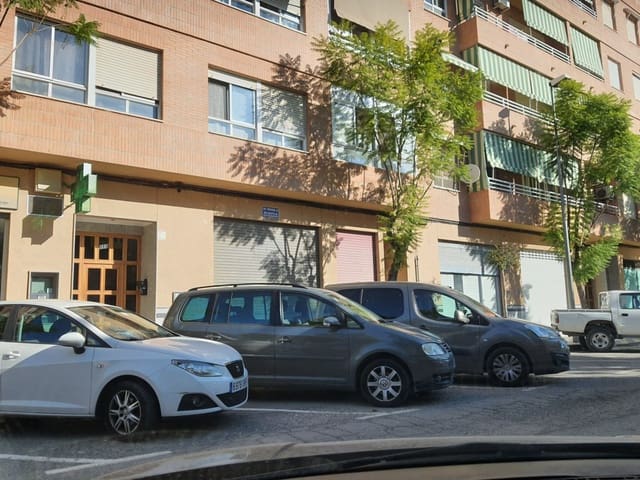 Commerciale da affittare in Novelda - 350 € (Rif: 7975864)