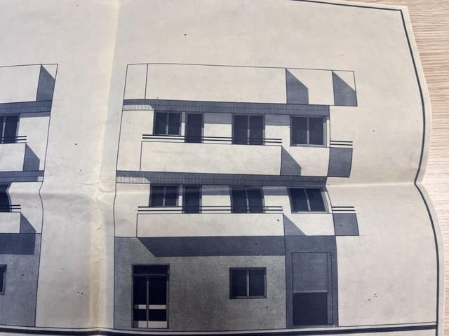 2 bedroom Commercial for sale in Novelda with garage - € 77,000 (Ref: 7975907)