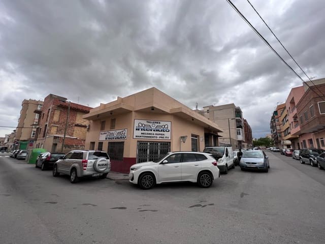 2 bedroom Commercial for sale in Novelda with garage - € 77,000 (Ref: 7975907)