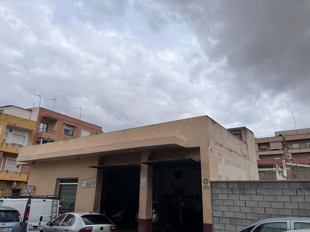2 bedroom Commercial for sale in Novelda with garage - € 77,000 (Ref: 7975907)
