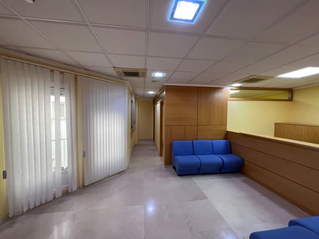 3 bedroom Office for sale in Novelda - € 149,000 (Ref: 7975928)