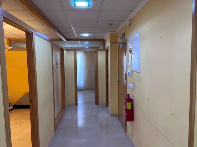 3 bedroom Office for sale in Novelda - € 149,000 (Ref: 7975928)
