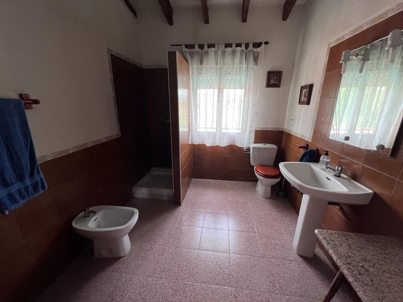 6 bedroom Villa for sale in Novelda with pool garage - € 360,000 (Ref: 7975930)