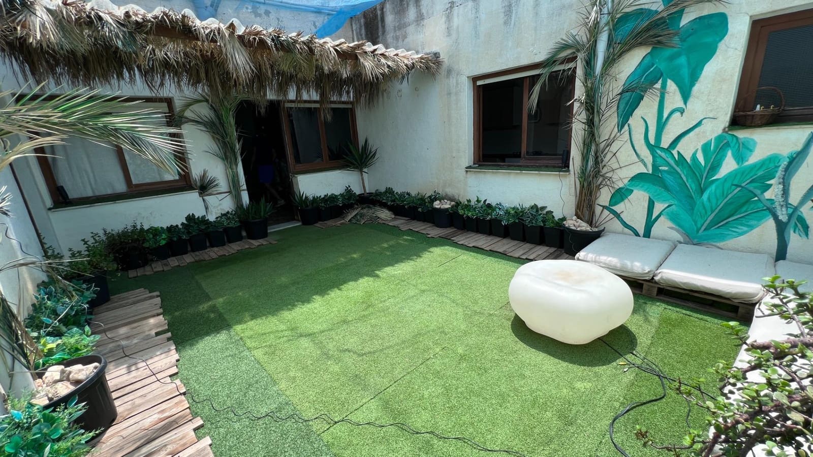 6 bedroom Villa for sale in Novelda with pool garage - € 360,000 (Ref: 7975930)