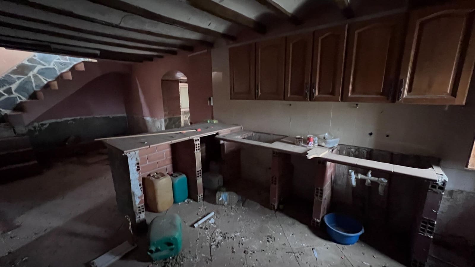 4 soveværelse Finca/Landehus til salg i Novelda med swimmingpool garage - € 65.000 (Ref: 7975941)