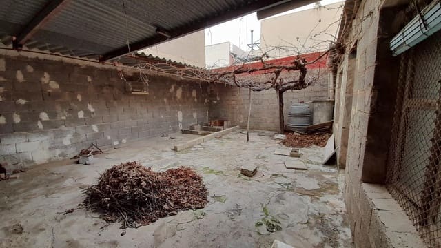 1 bedroom Commercial for sale in Novelda with garage - € 75,000 (Ref: 8107811)