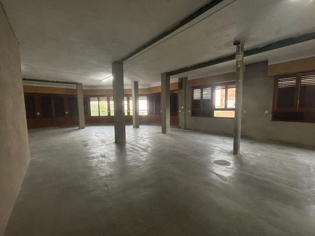 5 soveværelse Lejlighed til salg i Novelda - € 65.000 (Ref: 9040646)