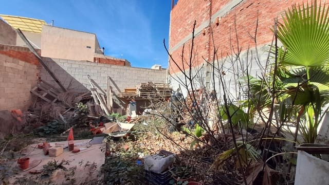 Garasje til salgs i Novelda - € 80 000 (Ref: 9040648)