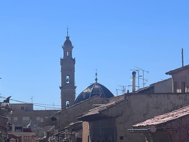 Casa de 4 habitaciones en Novelda en venta con piscina garaje - 119.000 € (Ref: 9040649)