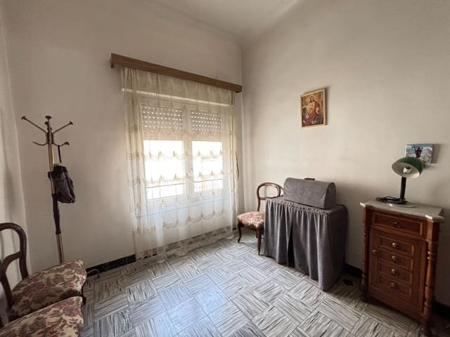 Casa de 4 habitaciones en Novelda en venta con piscina garaje - 119.000 € (Ref: 9040649)