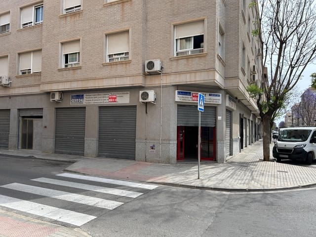 Business for sale in Novelda with garage - € 65,000 (Ref: 9040654)