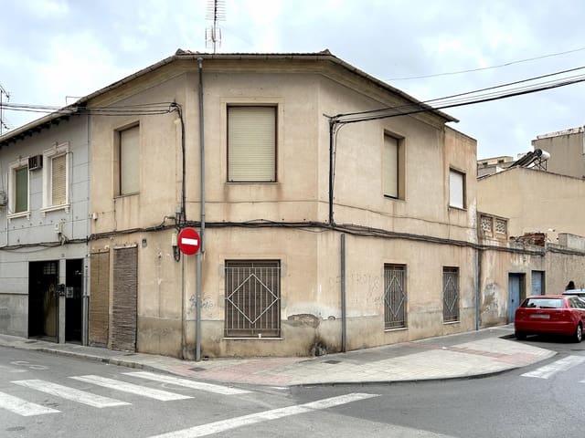 5 slaapkamer Flat te koop in Novelda met garage - € 125.000 (Ref: 9147164)