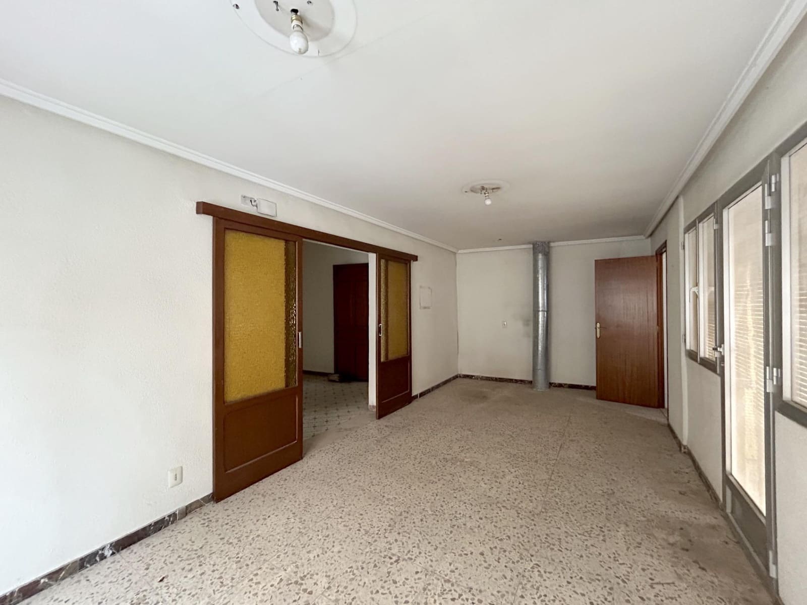 5 soveværelse Lejlighed til salg i Novelda med garage - € 125.000 (Ref: 9147164)