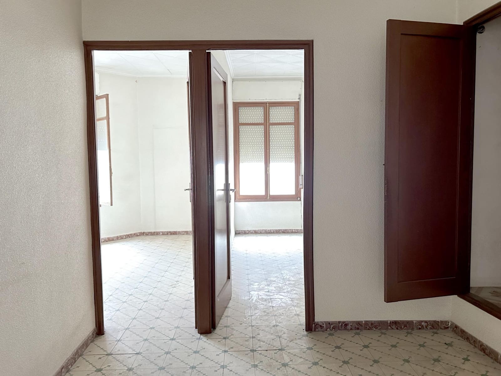 5 soveværelse Lejlighed til salg i Novelda med garage - € 125.000 (Ref: 9147164)