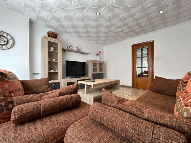 4 soveværelse Lejlighed til leje i Novelda - € 650 (Ref: 9186866)