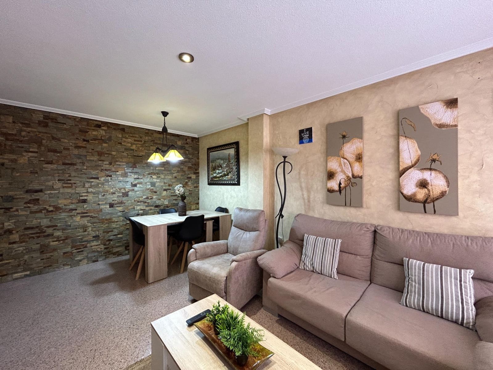 3 bedroom Flat for rent in Novelda - € 650 (Ref: 9247307)