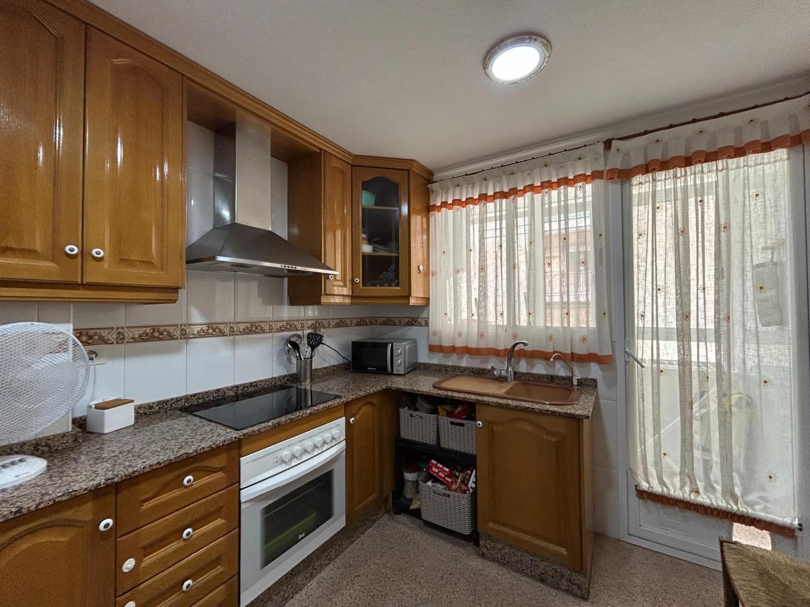 3 bedroom Flat for rent in Novelda - € 650 (Ref: 9247307)