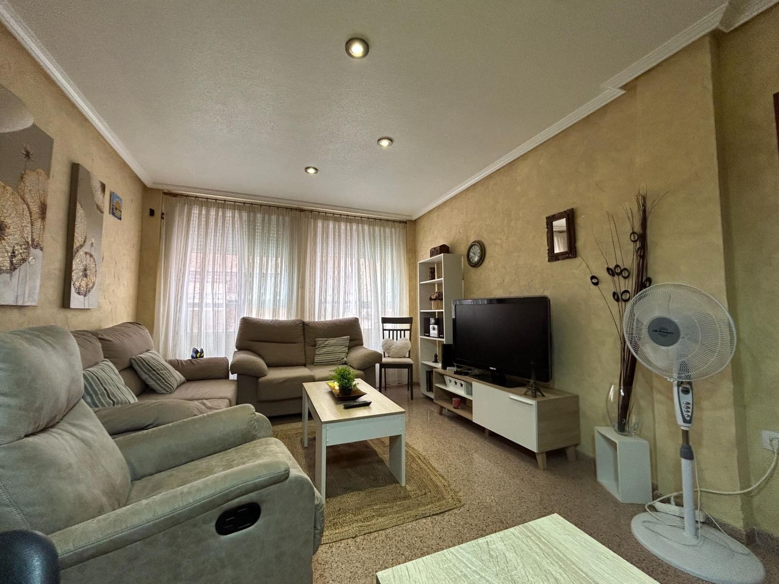 3 bedroom Flat for rent in Novelda - € 650 (Ref: 9247307)