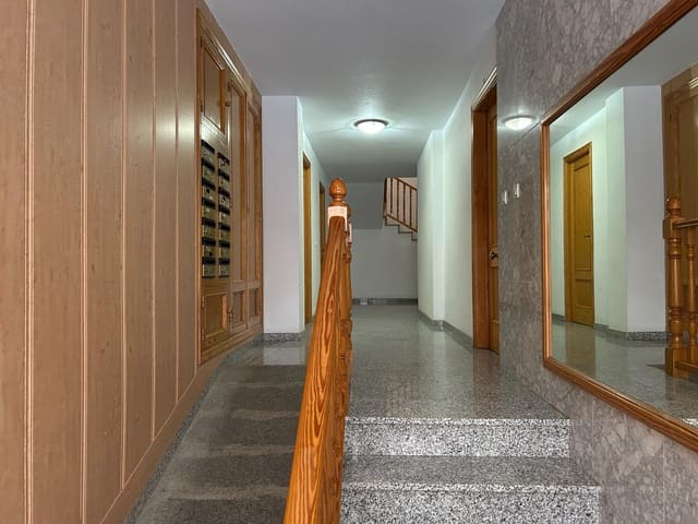 3 bedroom Flat for rent in Novelda - € 650 (Ref: 9247307)