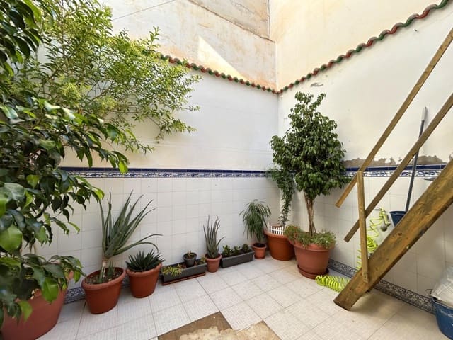 5 bedroom Townhouse for sale in Novelda - € 168,000 (Ref: 9276334)
