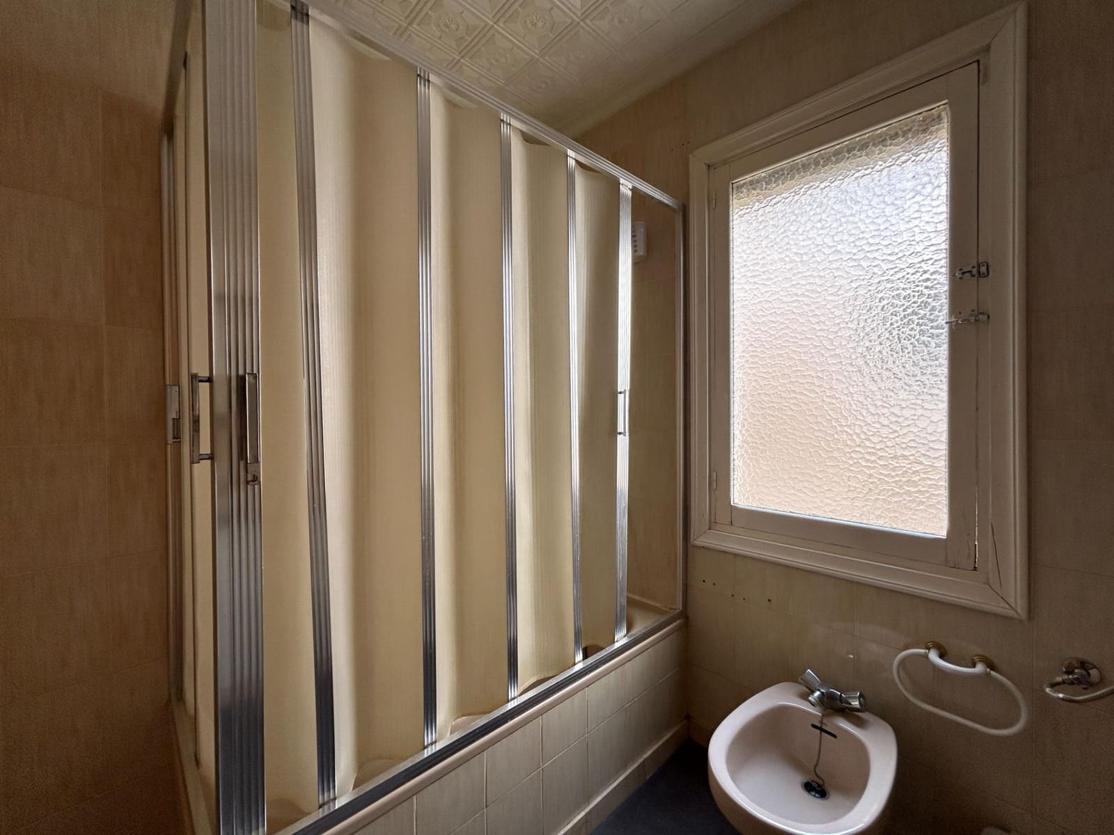 4 makuuhuone Asunto myytävänä paikassa Novelda - 79 000 € (Ref: 9296892)