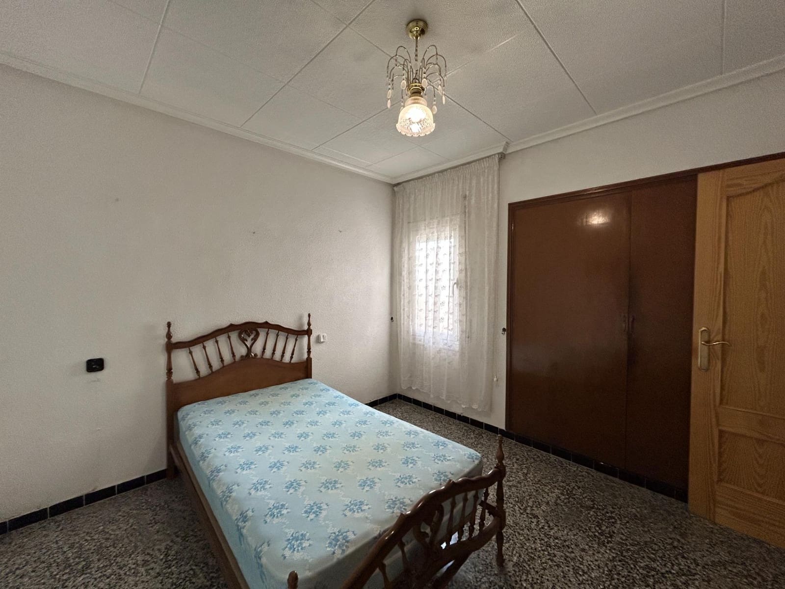 4 makuuhuone Asunto myytävänä paikassa Novelda - 79 000 € (Ref: 9296892)