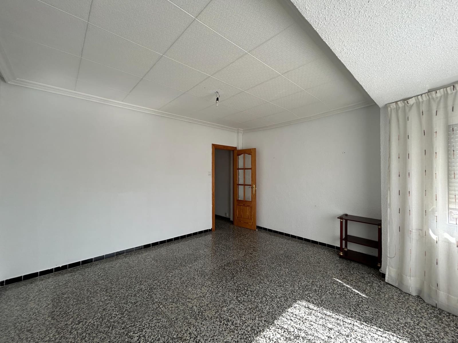 4 makuuhuone Asunto myytävänä paikassa Novelda - 79 000 € (Ref: 9296892)