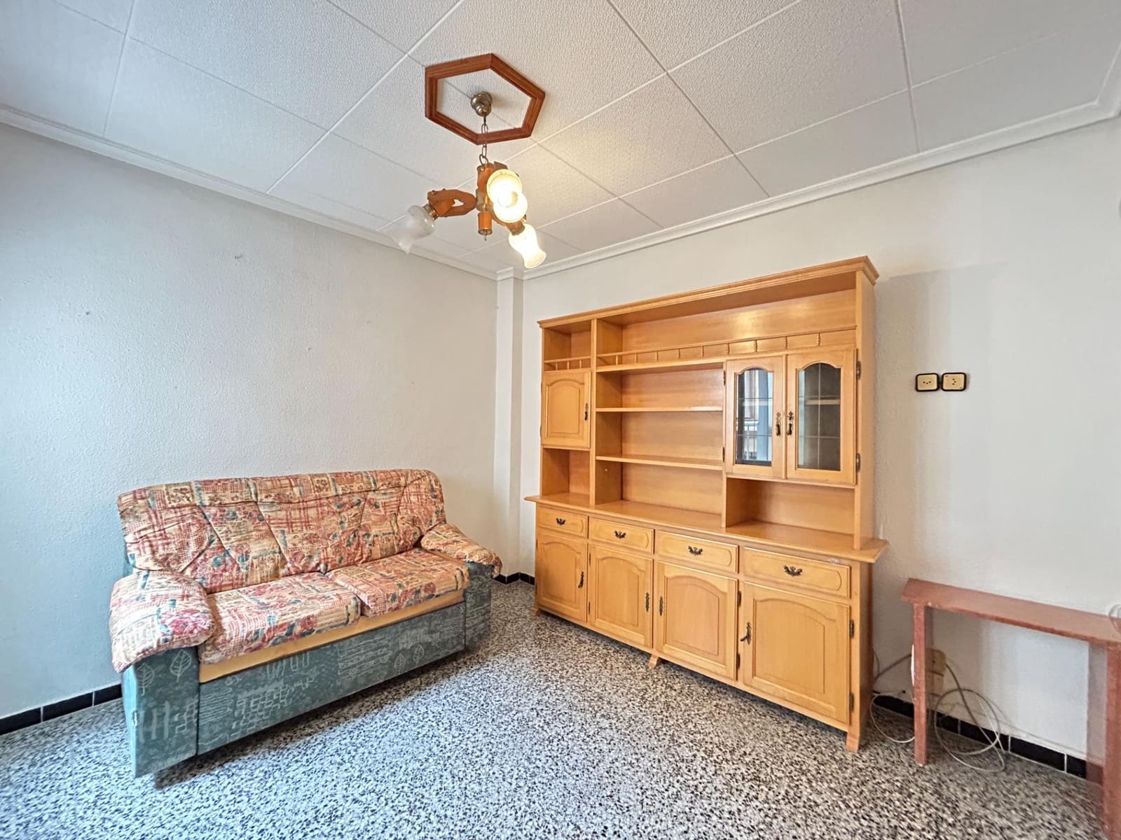 4 makuuhuone Asunto myytävänä paikassa Novelda - 79 000 € (Ref: 9296892)