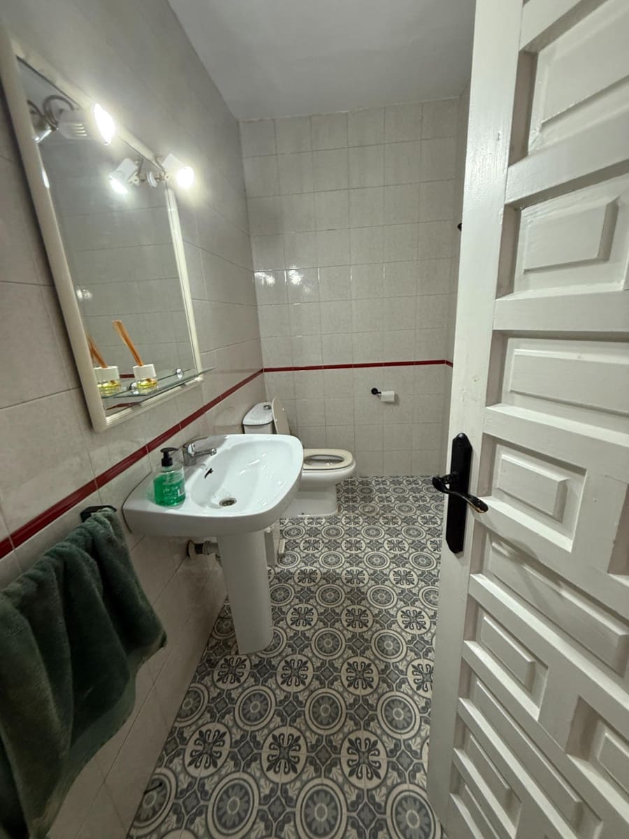 5 soverom Villa til salgs i Novelda med svømmebasseng garasje - € 299 000 (Ref: 9324336)