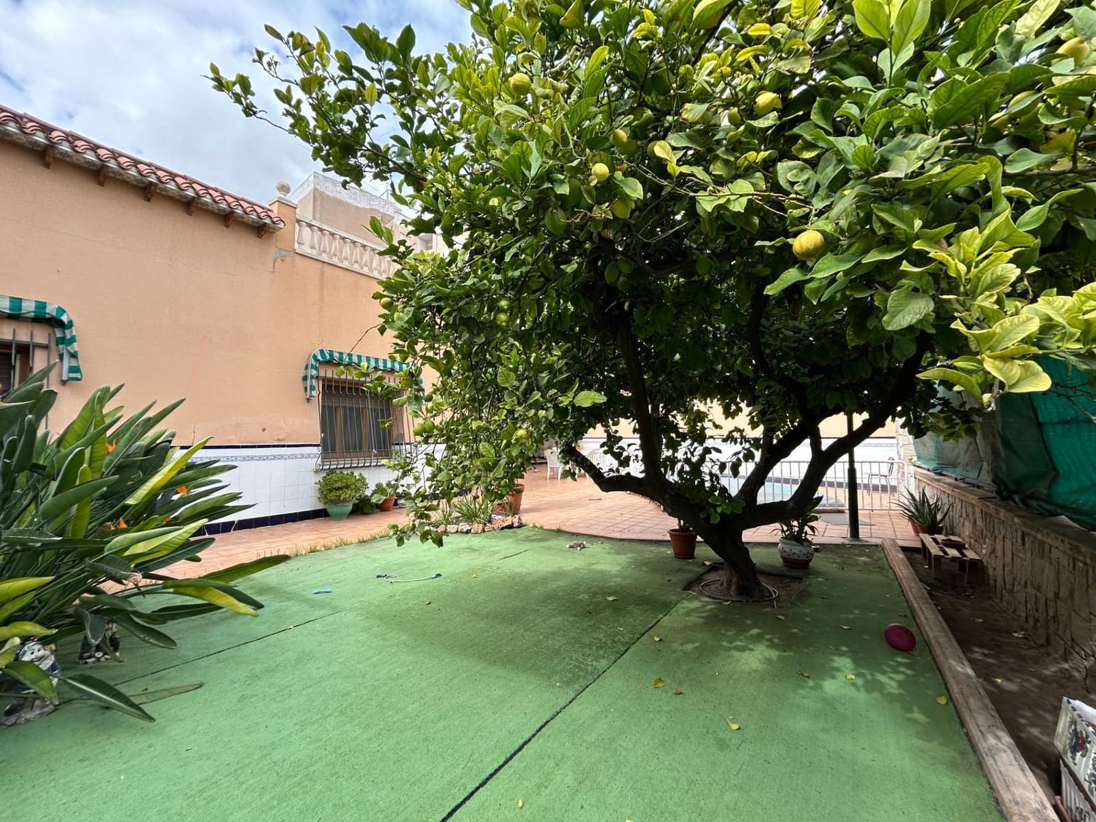 5 soverom Villa til salgs i Novelda med svømmebasseng garasje - € 299 000 (Ref: 9324336)