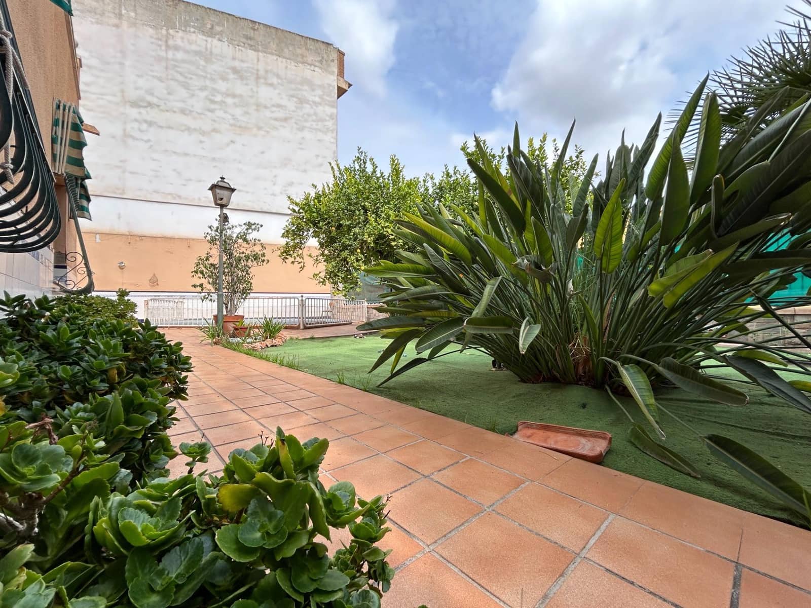 5 soverom Villa til salgs i Novelda med svømmebasseng garasje - € 299 000 (Ref: 9324336)