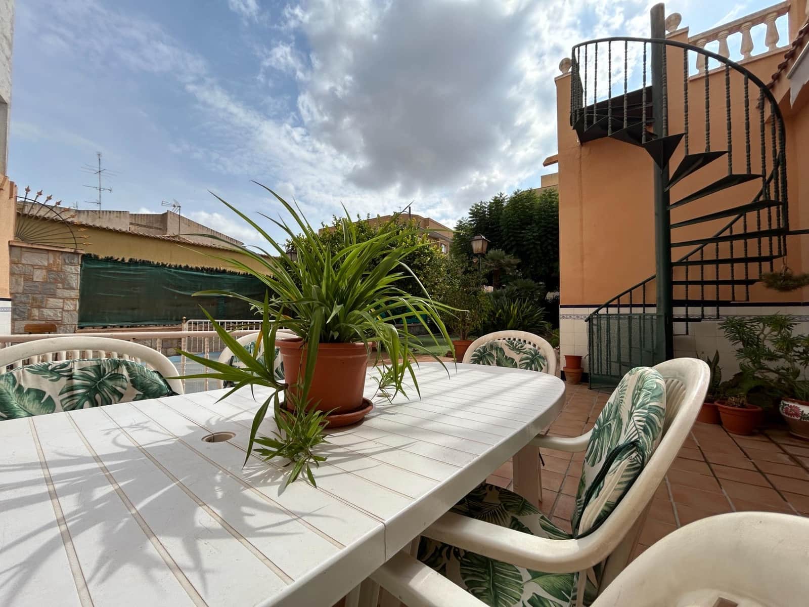 5 soverom Villa til salgs i Novelda med svømmebasseng garasje - € 299 000 (Ref: 9324336)