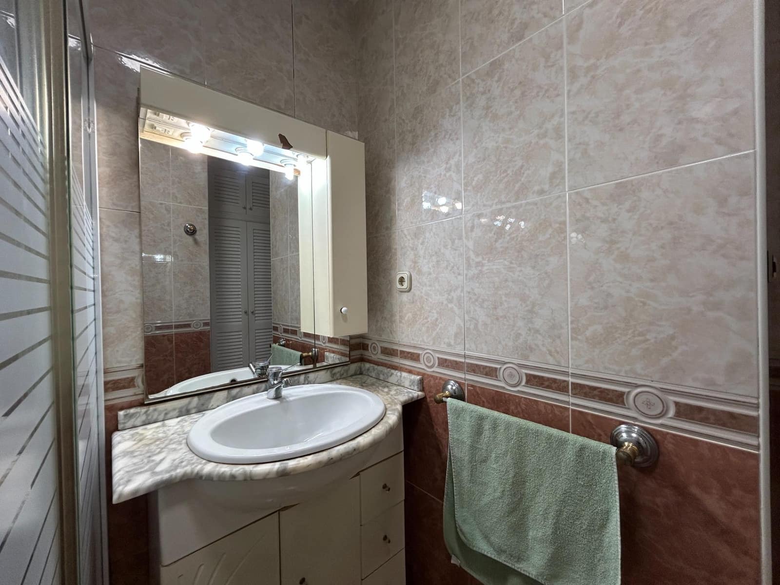 5 soverom Villa til salgs i Novelda med svømmebasseng garasje - € 299 000 (Ref: 9324336)