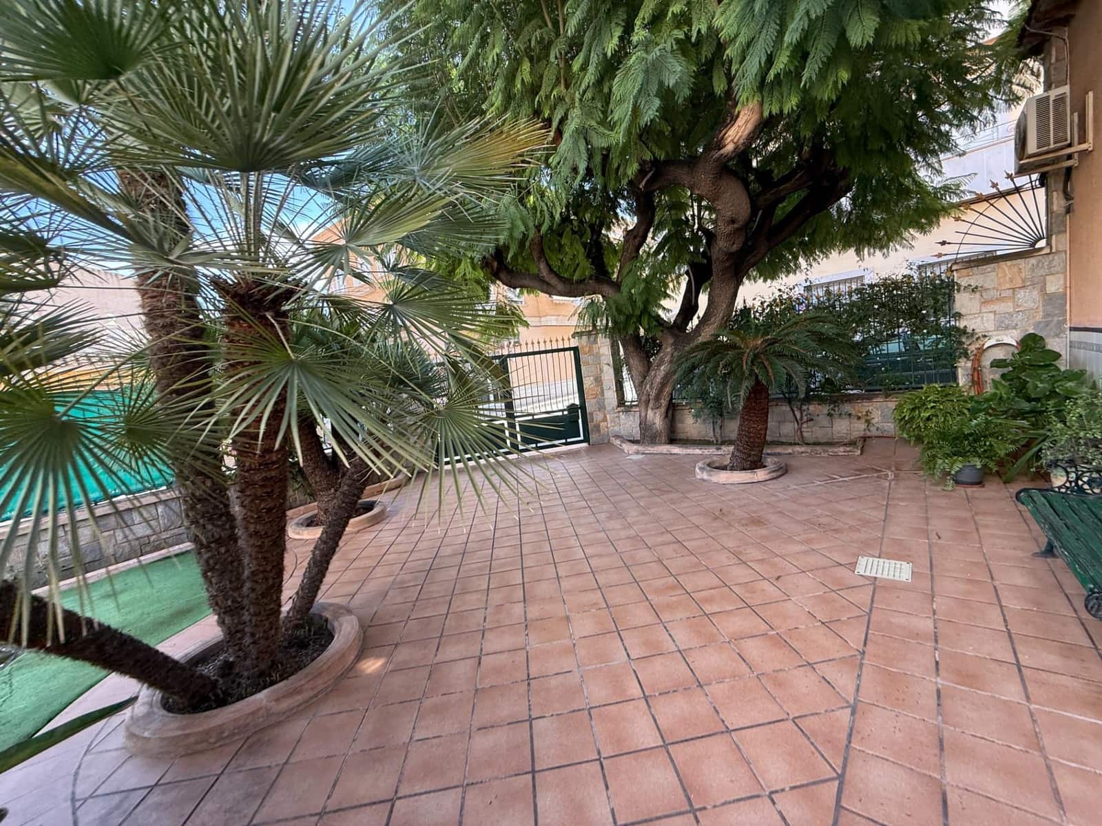 5 soverom Villa til salgs i Novelda med svømmebasseng garasje - € 299 000 (Ref: 9324336)