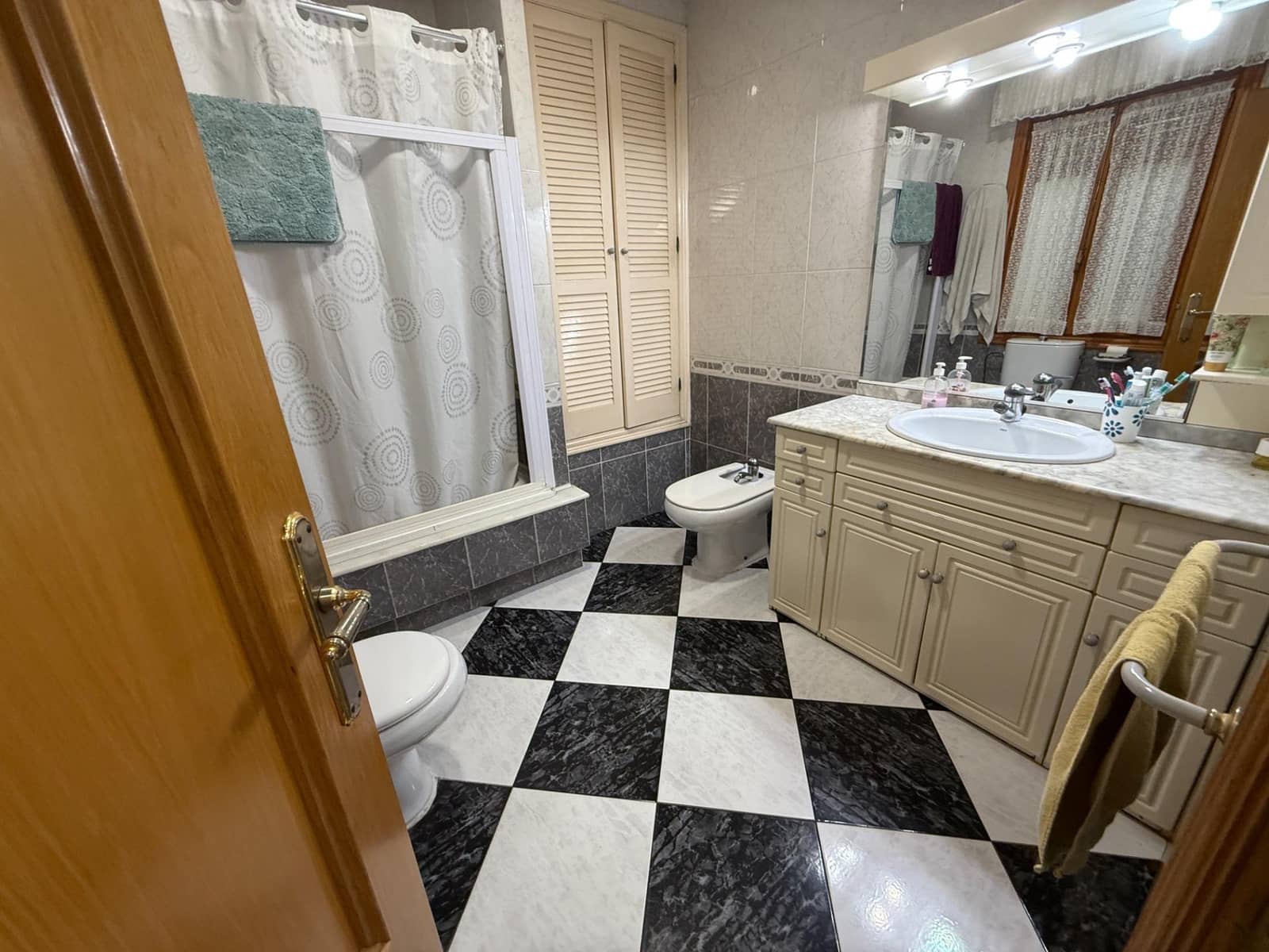 5 soverom Villa til salgs i Novelda med svømmebasseng garasje - € 299 000 (Ref: 9324336)