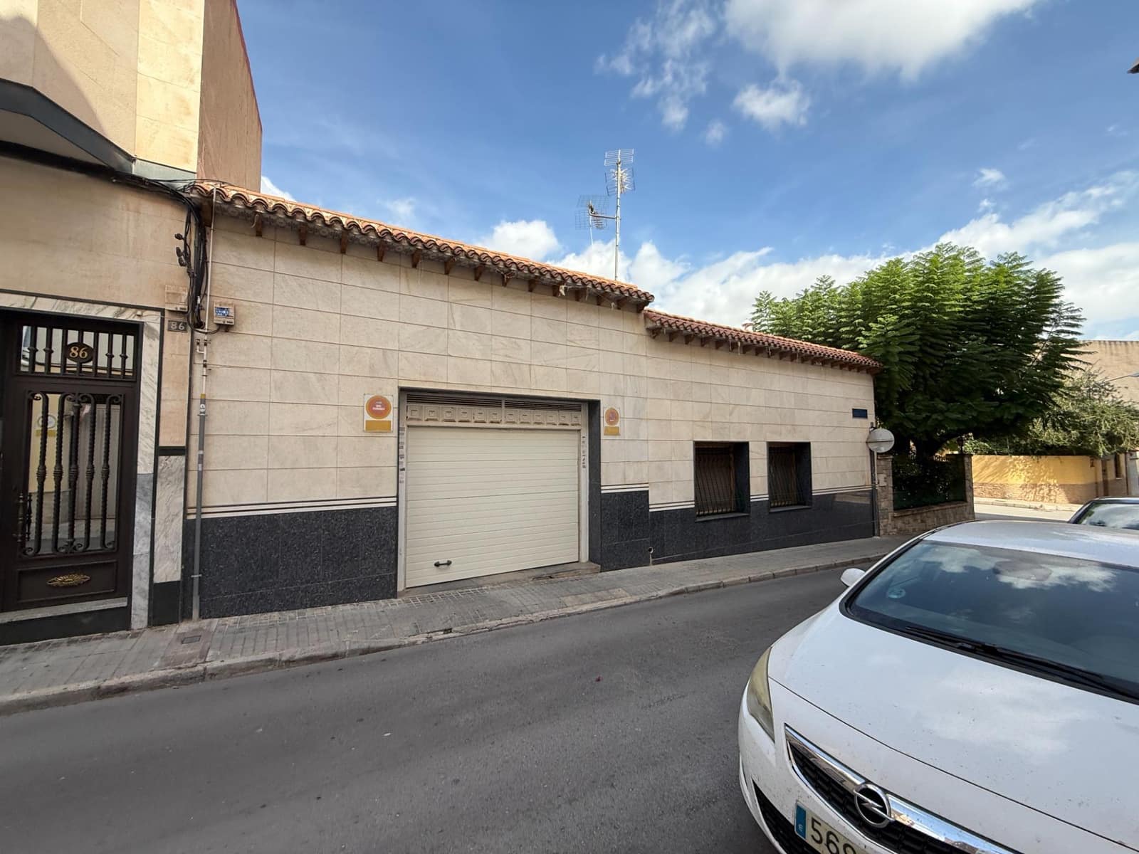 5 soverom Villa til salgs i Novelda med svømmebasseng garasje - € 299 000 (Ref: 9324336)