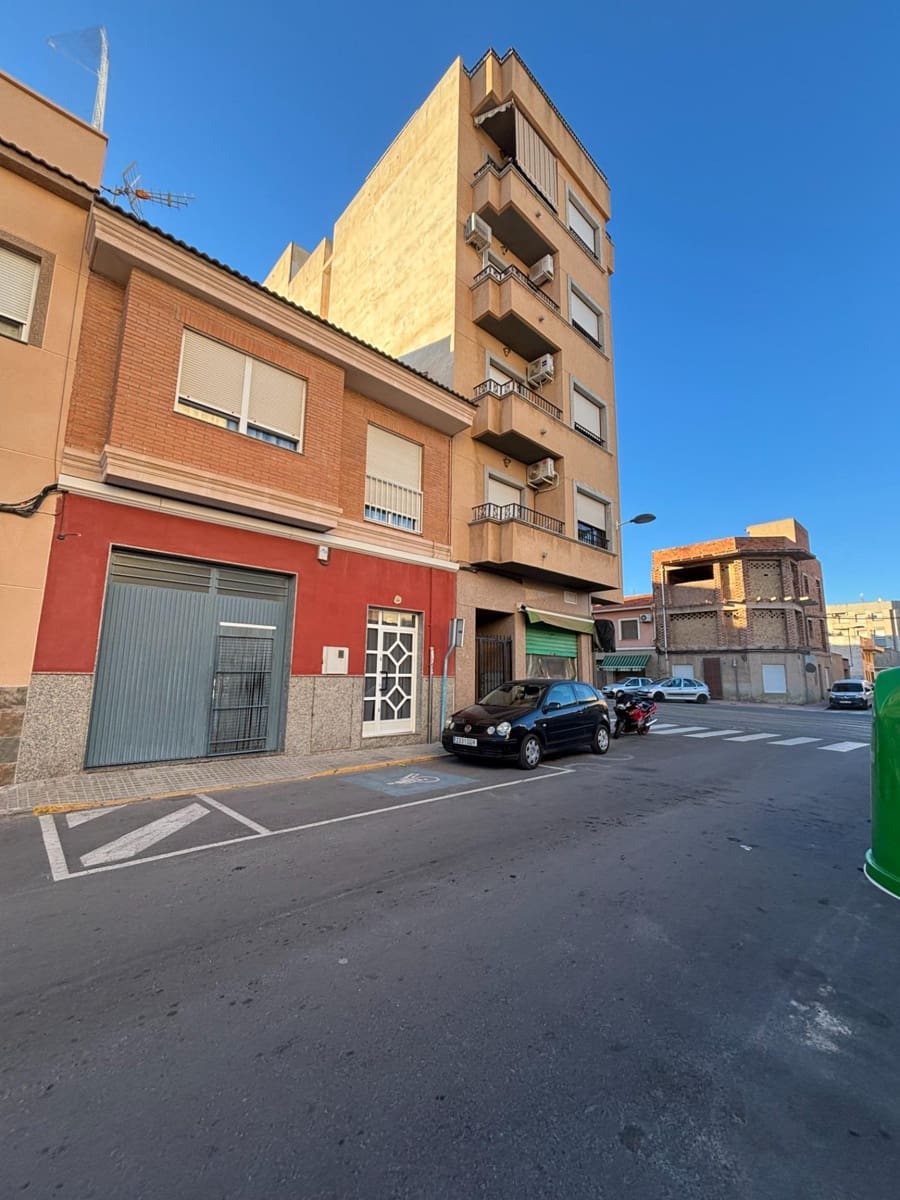 3 bedroom Flat for sale in Novelda - € 129,000 (Ref: 9385995)