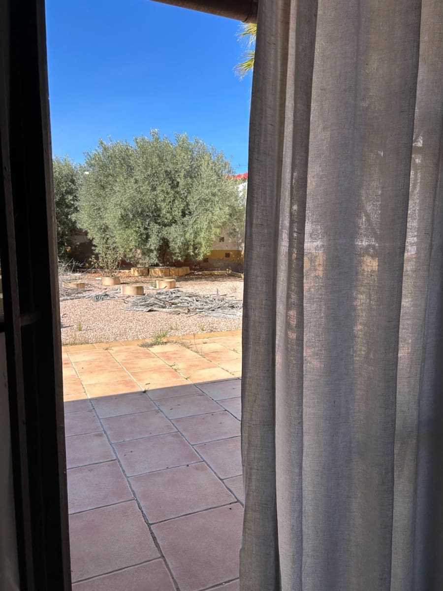 4 chambre Villa/Maison à vendre à Novelda avec piscine garage - 239 000 € (Ref: 9403395)