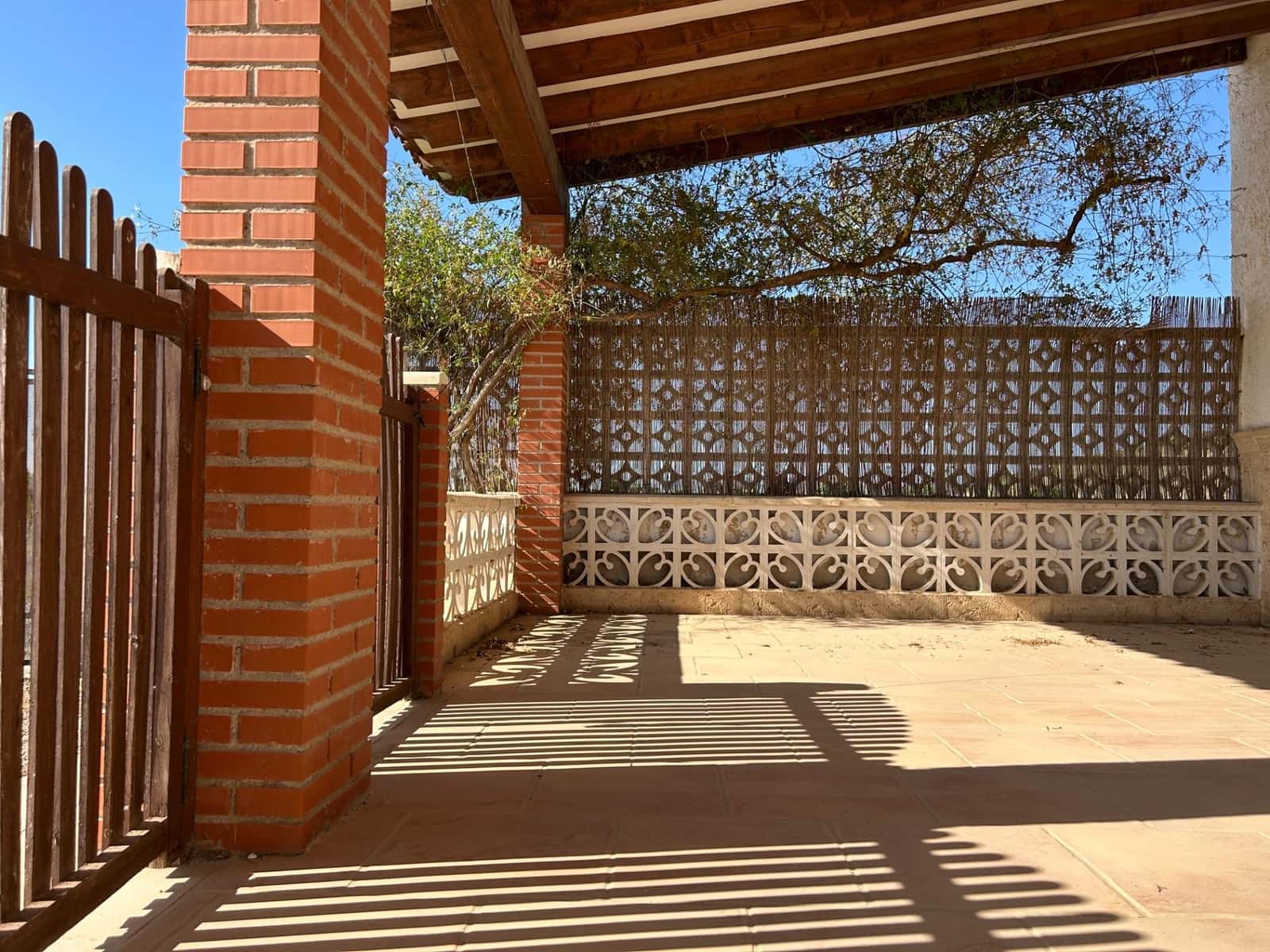 4 chambre Villa/Maison à vendre à Novelda avec piscine garage - 239 000 € (Ref: 9403395)