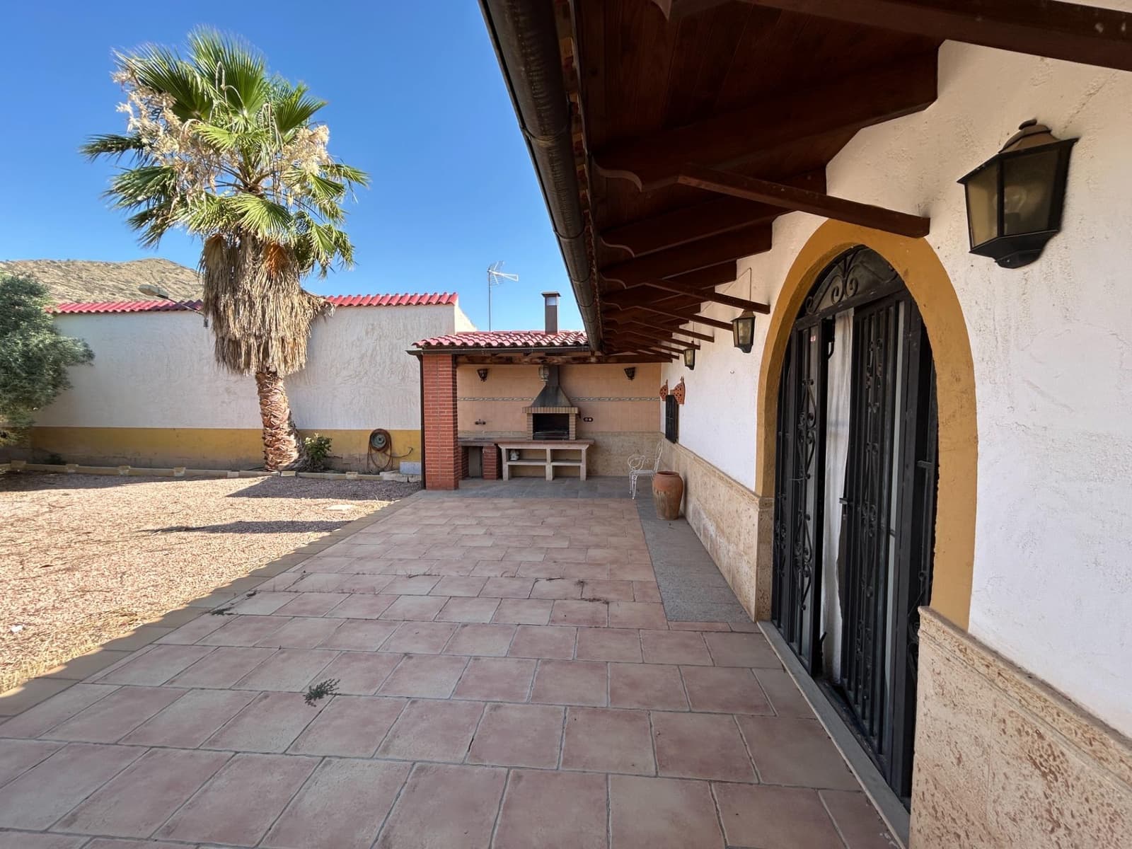 4 chambre Villa/Maison à vendre à Novelda avec piscine garage - 239 000 € (Ref: 9403395)