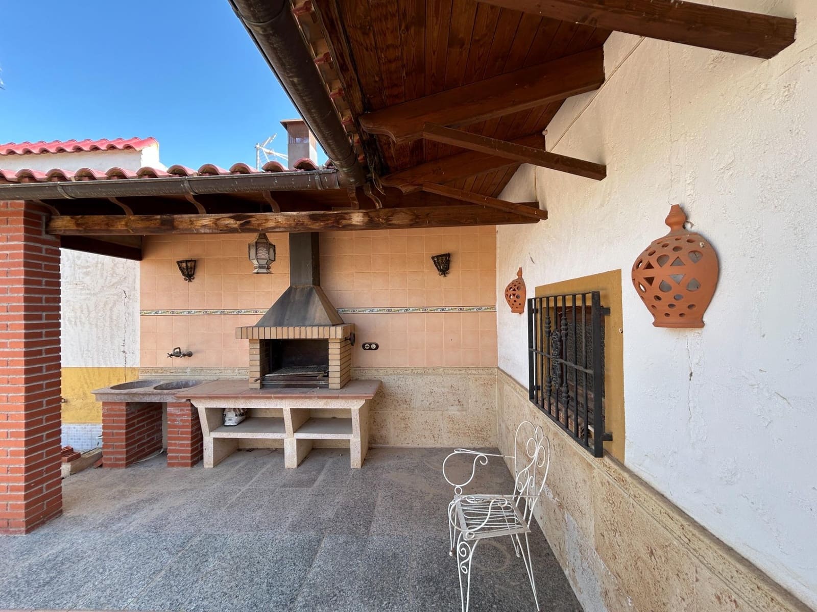 4 chambre Villa/Maison à vendre à Novelda avec piscine garage - 239 000 € (Ref: 9403395)