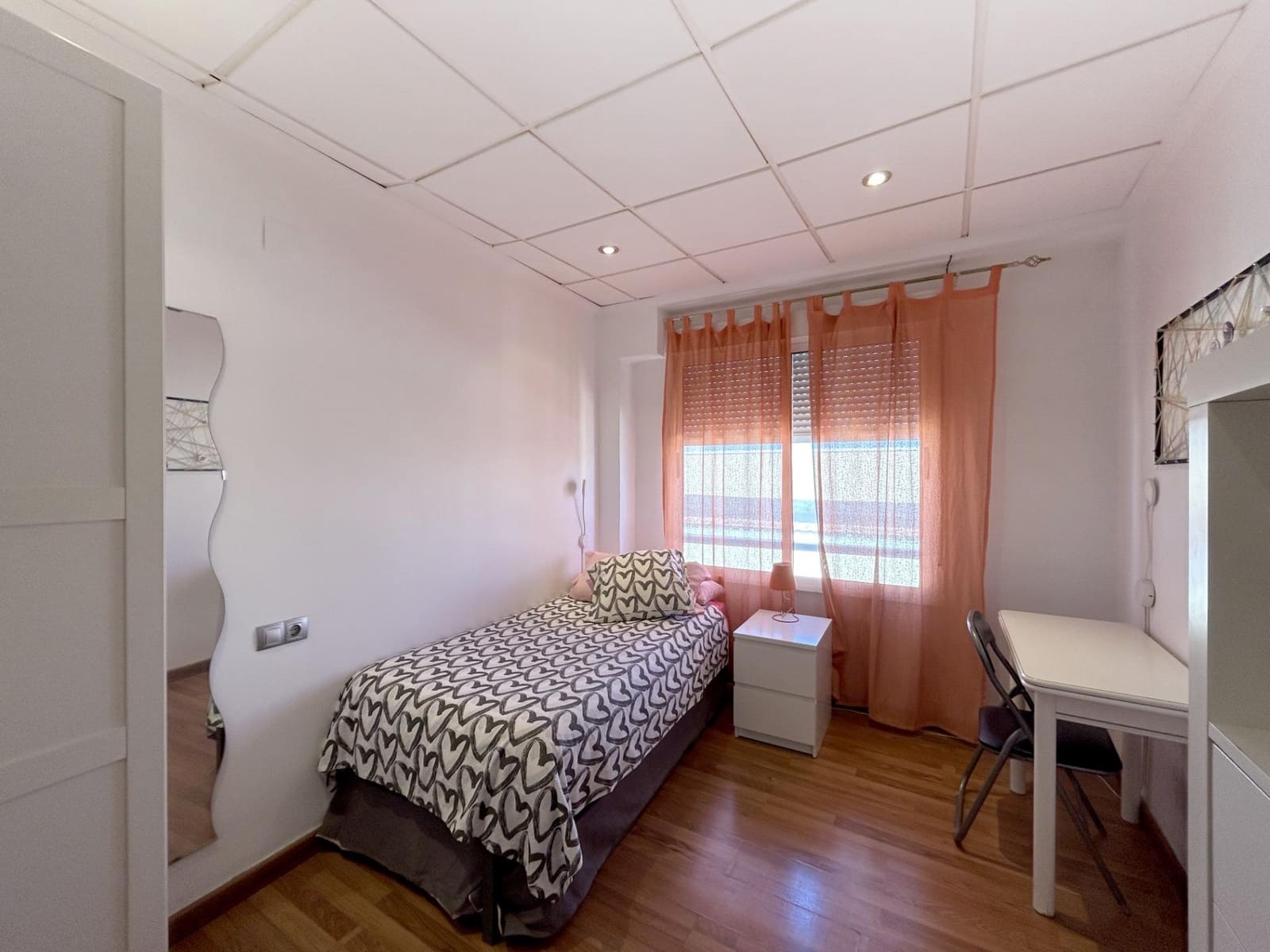 2 bedroom Flat for sale in Novelda - € 73,000 (Ref: 9406868)