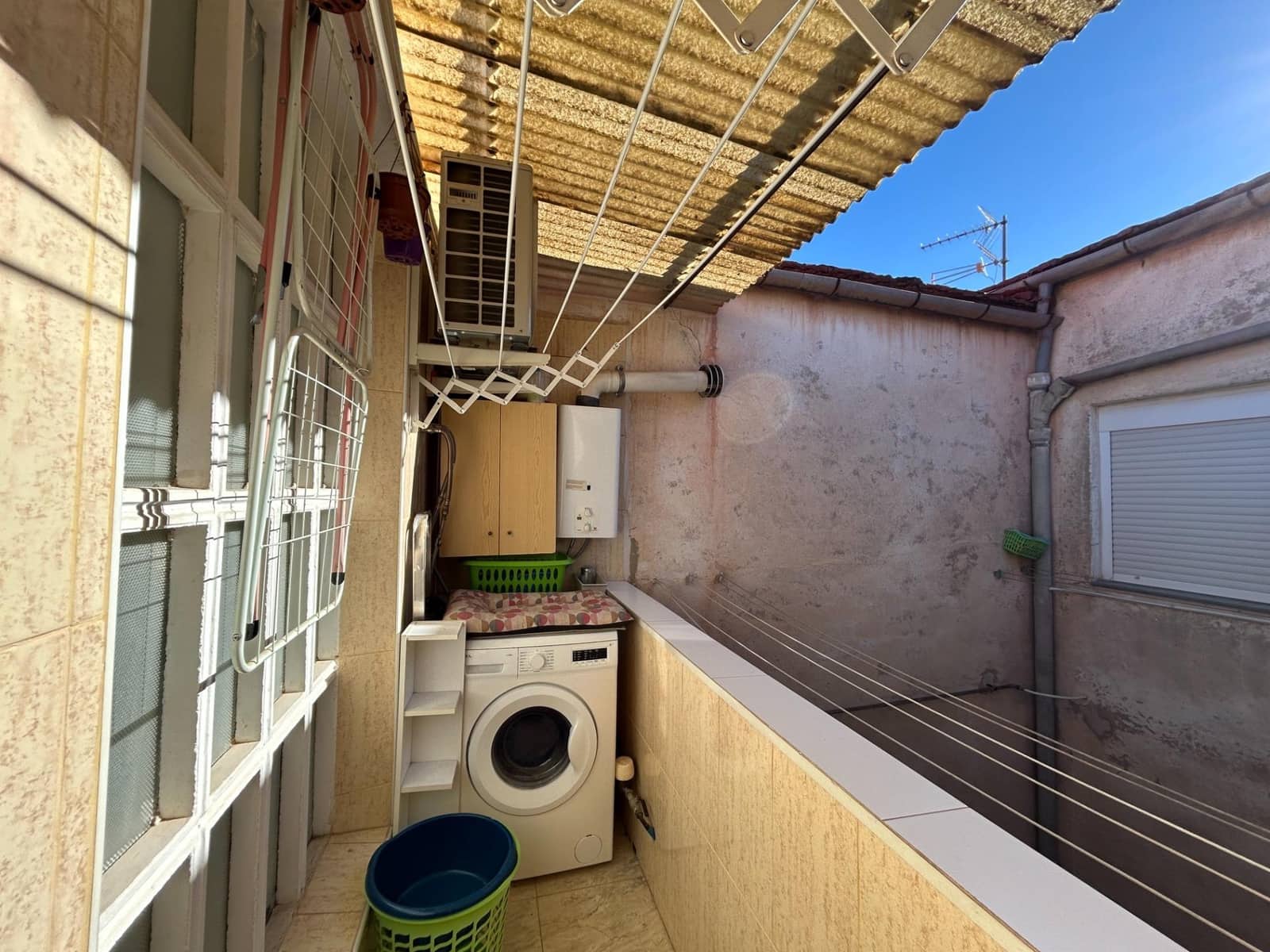 2 bedroom Flat for sale in Novelda - € 73,000 (Ref: 9406868)