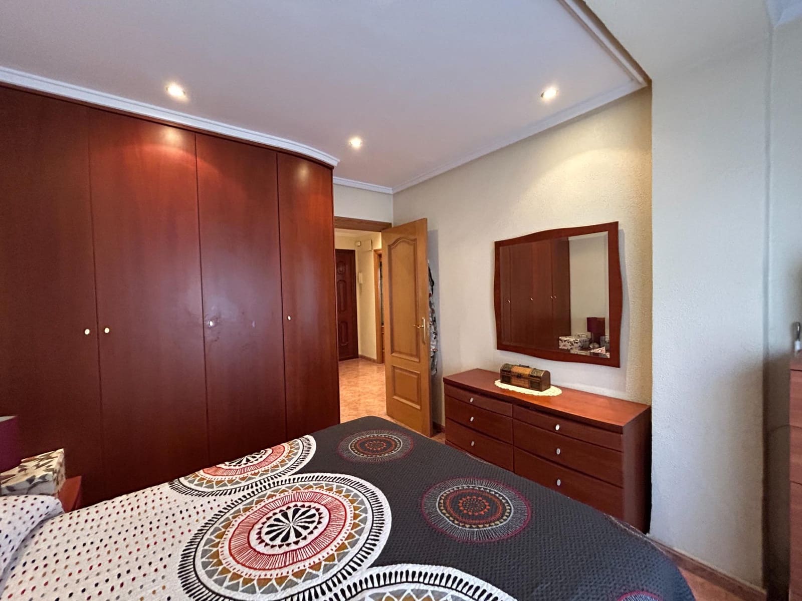 3 bedroom Flat for sale in Novelda - € 89,000 (Ref: 9409259)