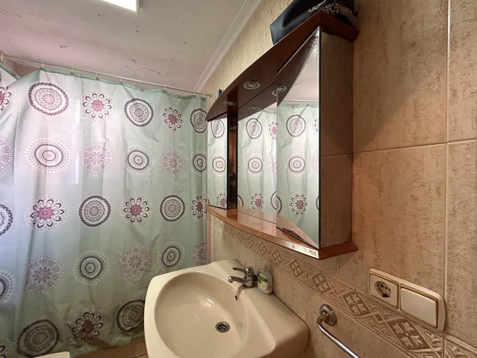 3 bedroom Flat for sale in Novelda - € 89,000 (Ref: 9409259)