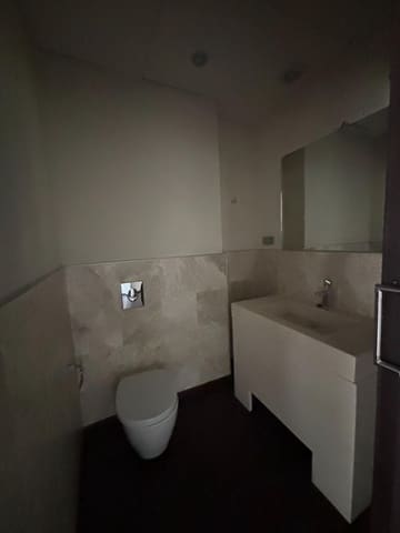 Office for sale in Novelda - € 99,000 (Ref: 9409260)