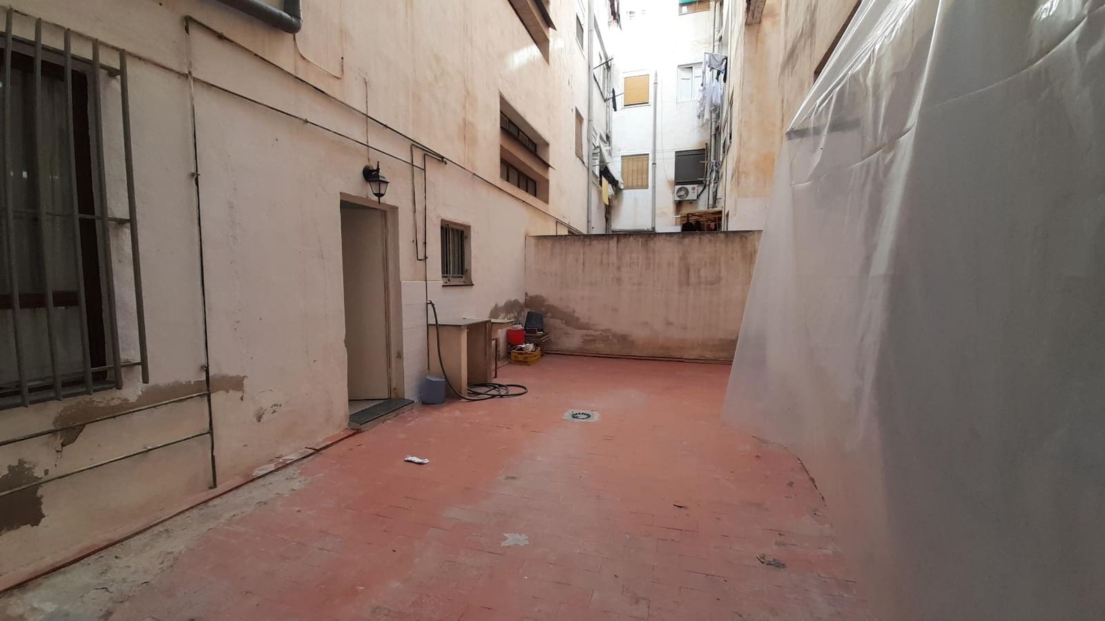 Business for sale in Novelda with garage - € 45,000 (Ref: 9409261)