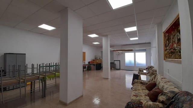 Business for sale in Novelda with garage - € 45,000 (Ref: 9409261)